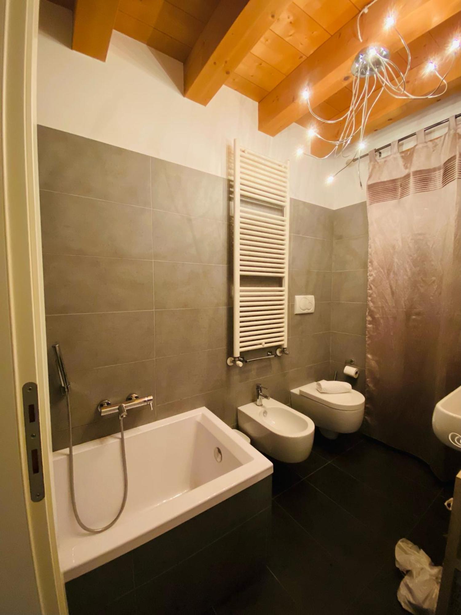 Central Luxury Garden Guest House Mestre Zewnętrze zdjęcie